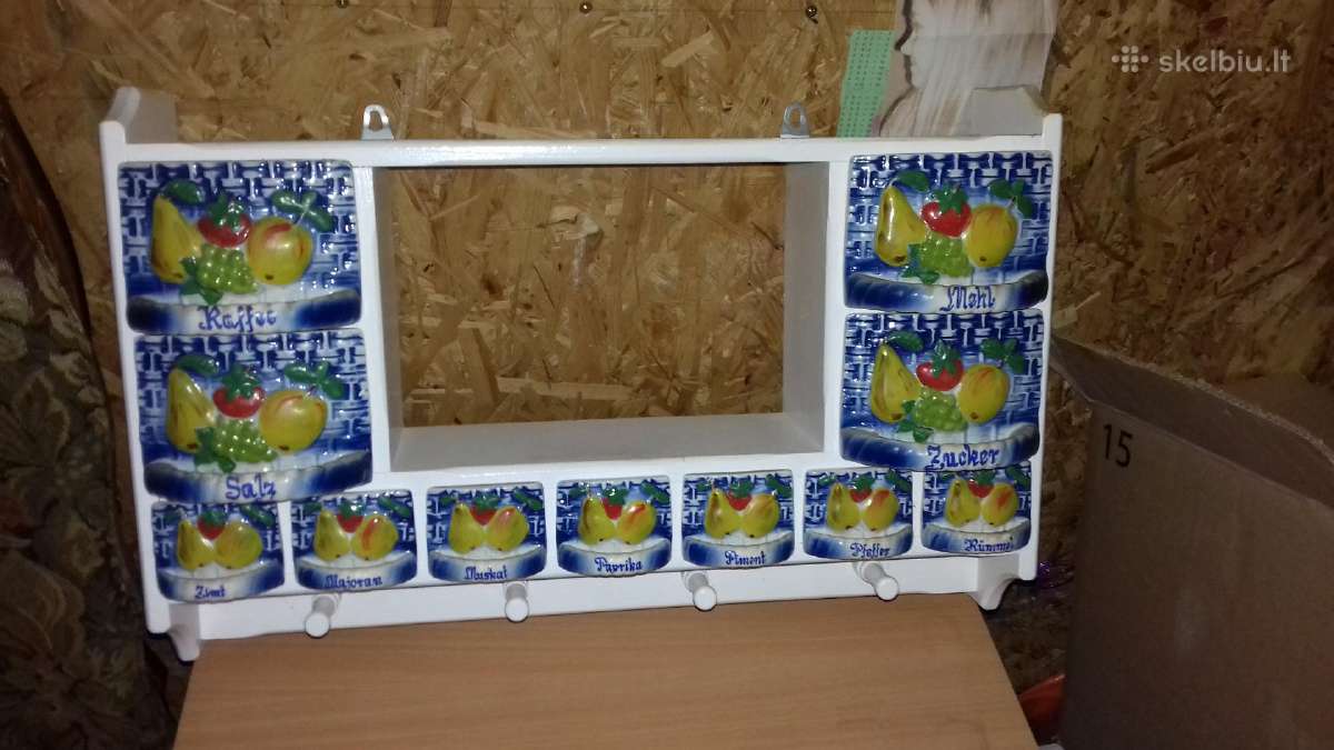 Prieskonių spintelė prieskoniams prieskoninė