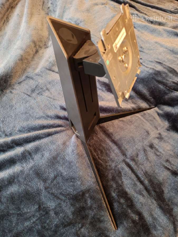 Alienware monitoriaus stovas
