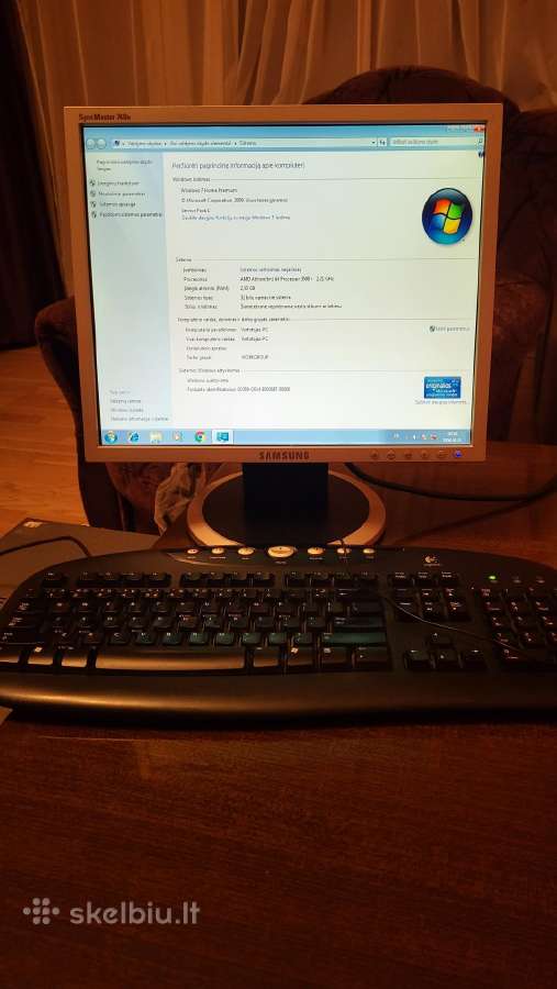 Kompiuteris Asus su monitoriumi Samsung