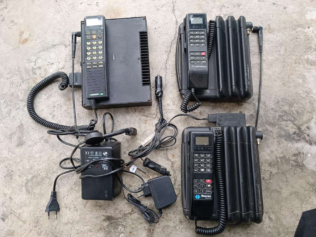 Vieni pirmųjų, Senoviniai mobilūs telefonai