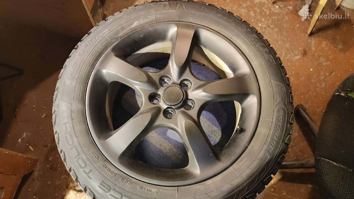Subaru dygliuotos padangos su ratlankiais - nuotraukos Nr. 6