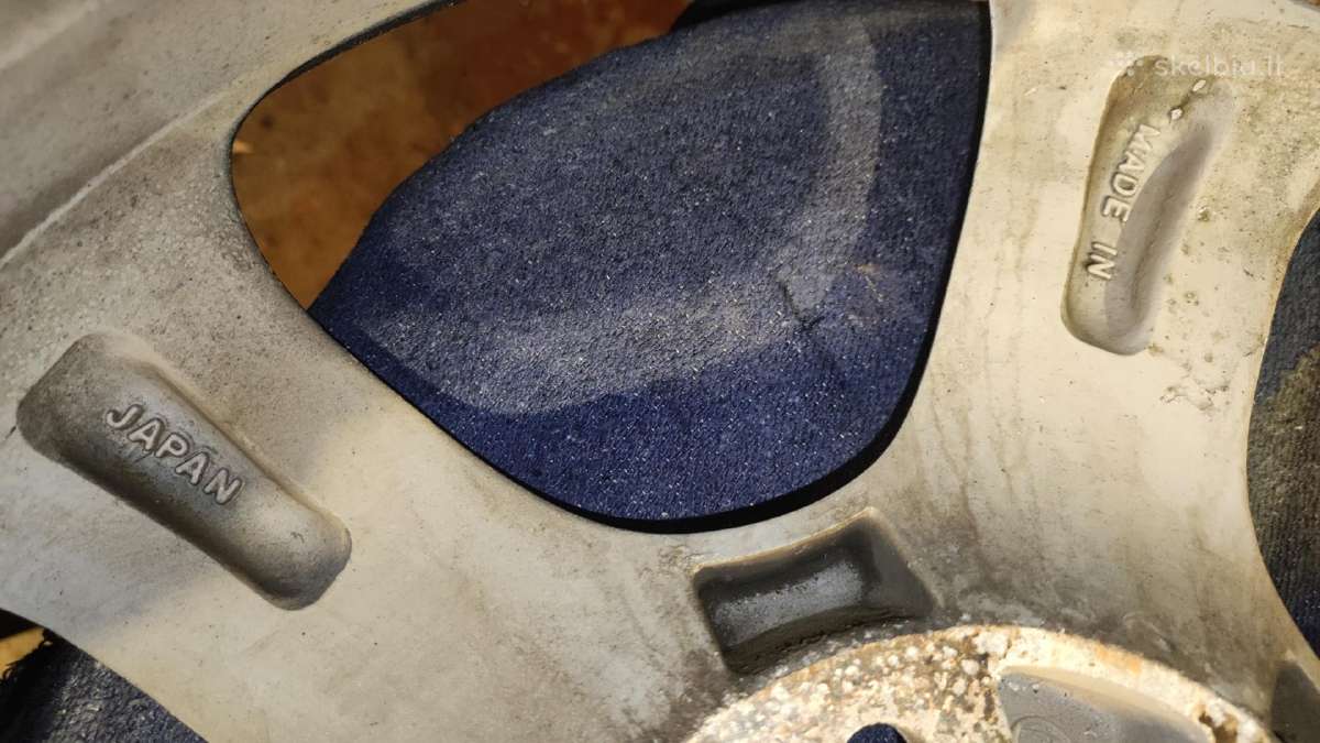 Subaru dygliuotos padangos su ratlankiais - nuotraukos Nr. 16