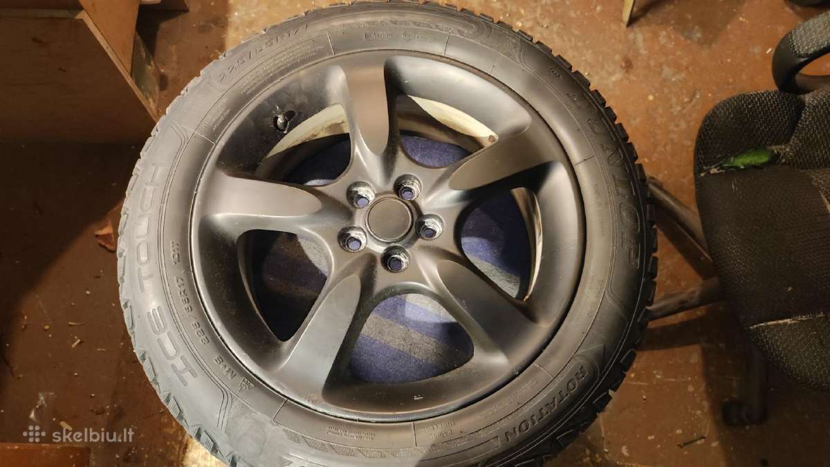Subaru dygliuotos padangos su ratlankiais - nuotraukos Nr. 9