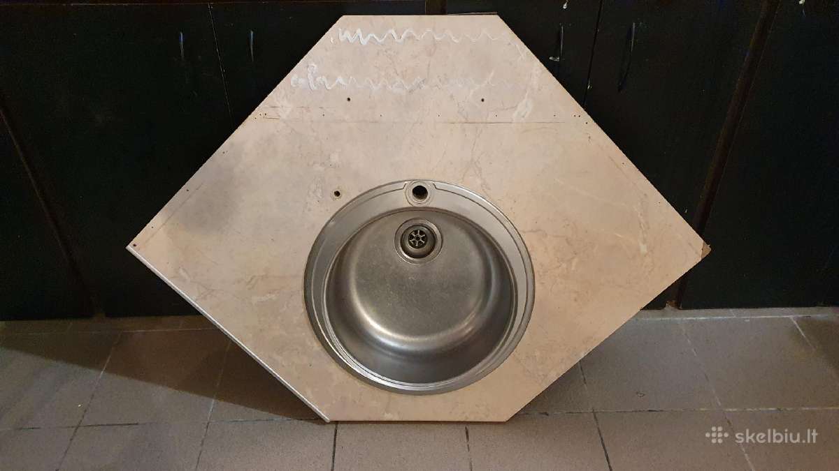 Virtuvės stalviršis su kriaukle
