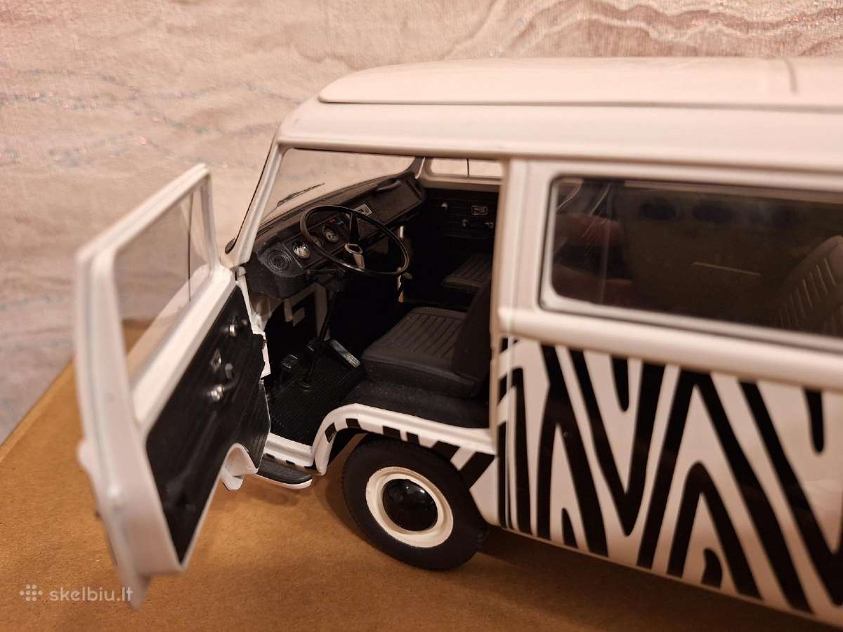 Volkswagen T2 safari 1:18 - nuotraukos Nr. 3