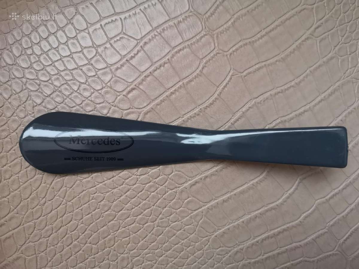 Mercedes pilkas plastikinis batų šaukštas
