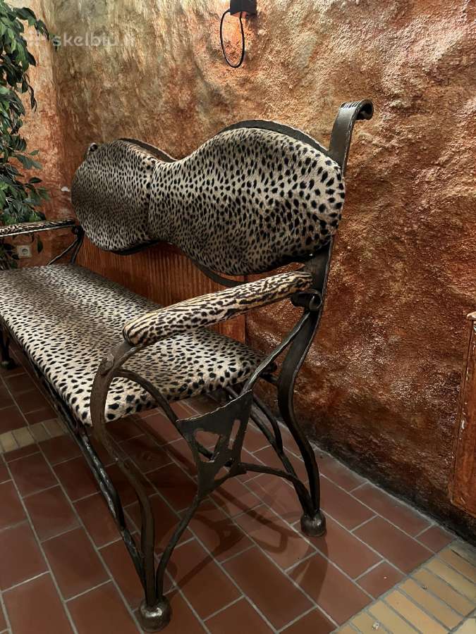 Kalvio darbo sofa - nuotraukos Nr. 2