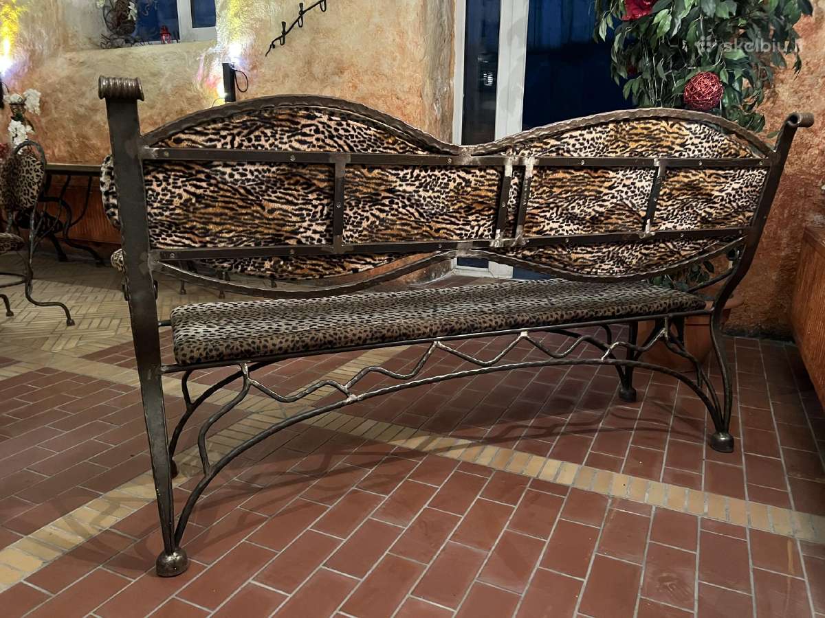 Kalvio darbo sofa - nuotraukos Nr. 4