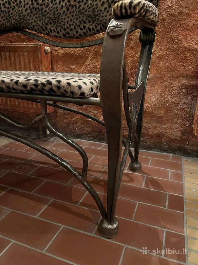Kalvio darbo sofa - nuotraukos Nr. 5