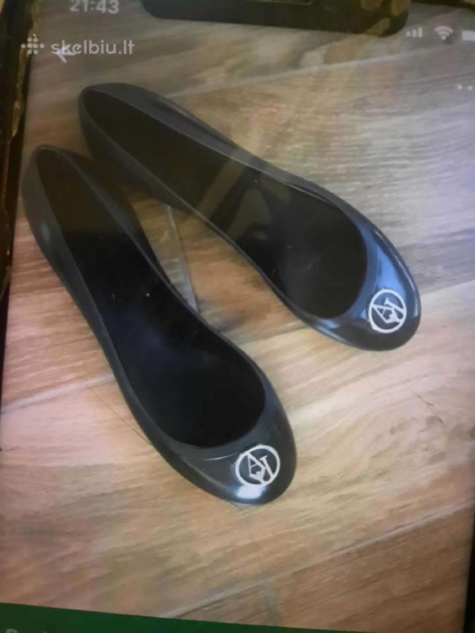 Armani batelisi balerinos
