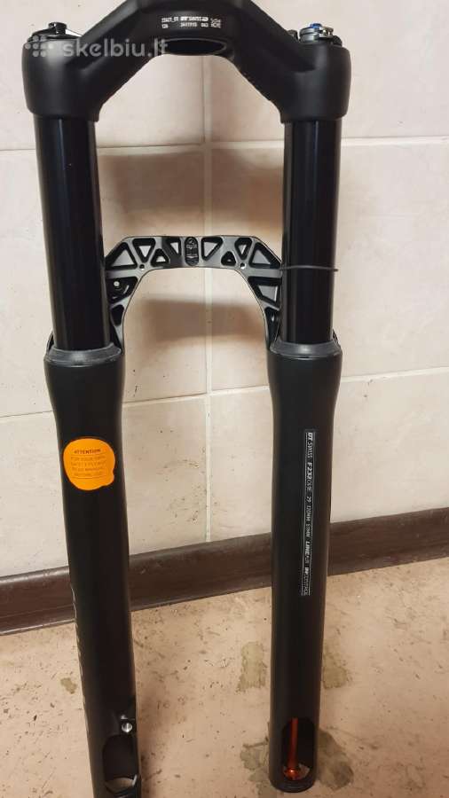 Amortizuojančios šakės Rock shox, Fox ir kitos - nuotraukos Nr. 5