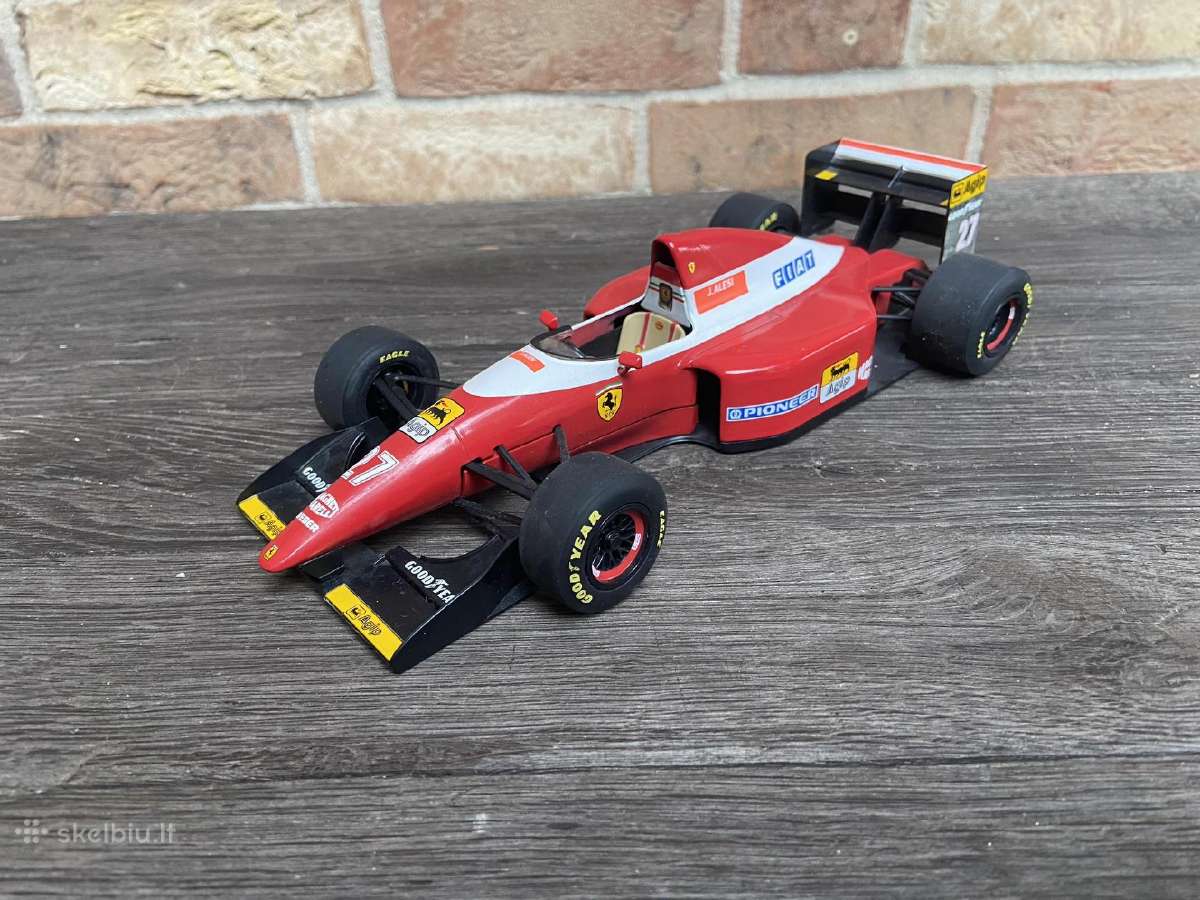 F1 formule 1 modeliai minichamps hot wheels 1:18 - nuotraukos Nr. 2
