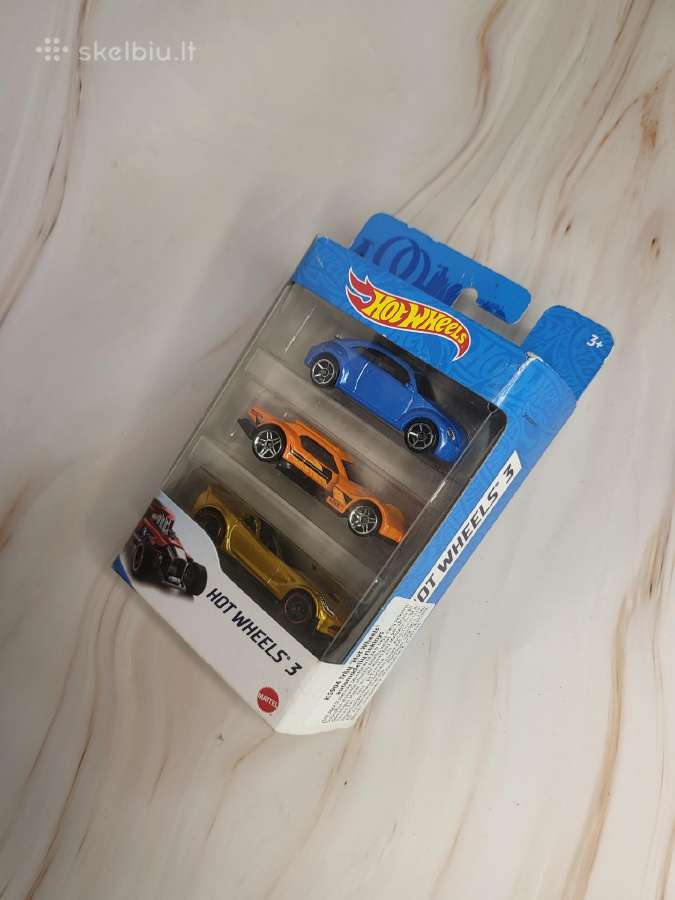 Hot Wheels 3 modeliukų rinkinys