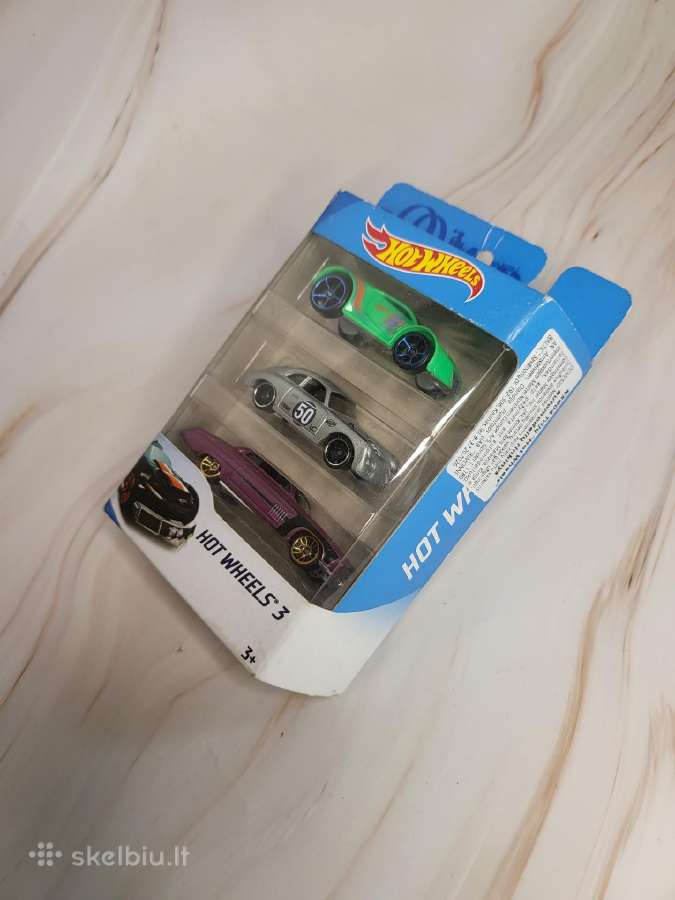Hot Wheels 3 modeliukų rinkinys
