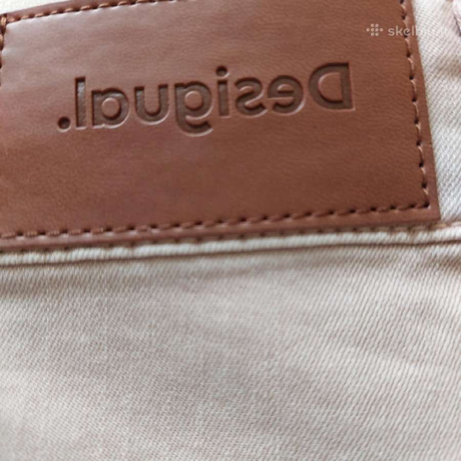 Desigual mini sijonas 30 dydžio su aplikacijomis - nuotraukos Nr. 12