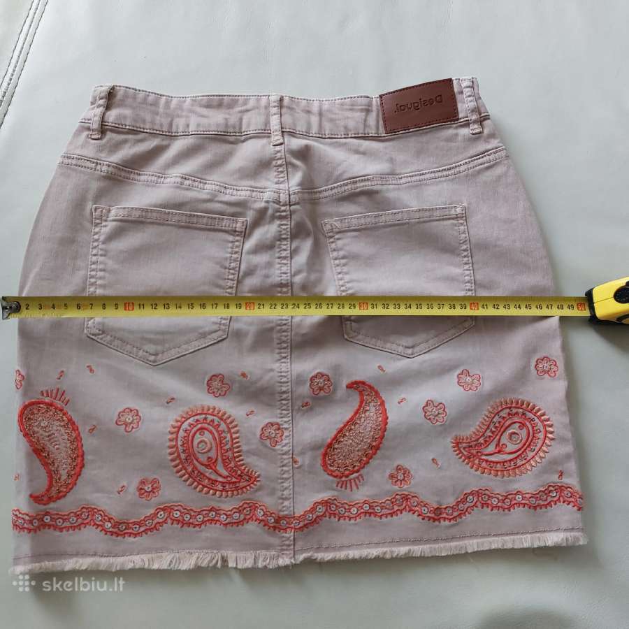 Desigual mini sijonas 30 dydžio su aplikacijomis - nuotraukos Nr. 17