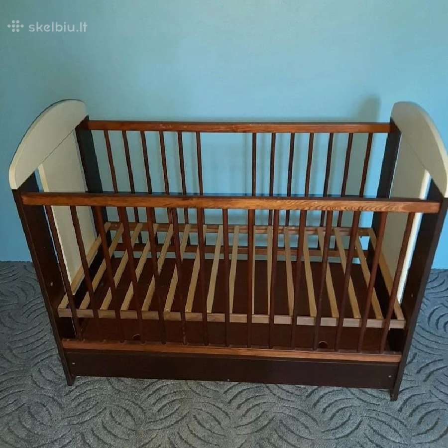 Lovytė su meškiukų patalyne - nuotraukos Nr. 15