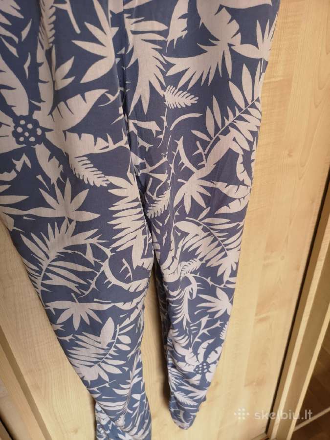 Hilfiger denim žydras gėlėtas kombinezonas - nuotraukos Nr. 2