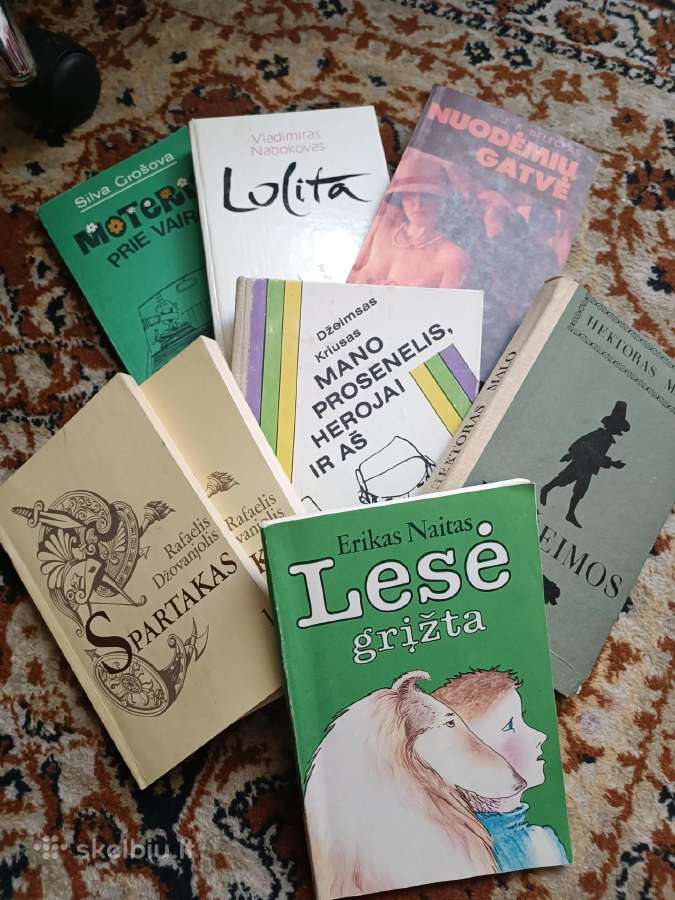 Knygos, įvairi literatūra, kaina sutartinė
