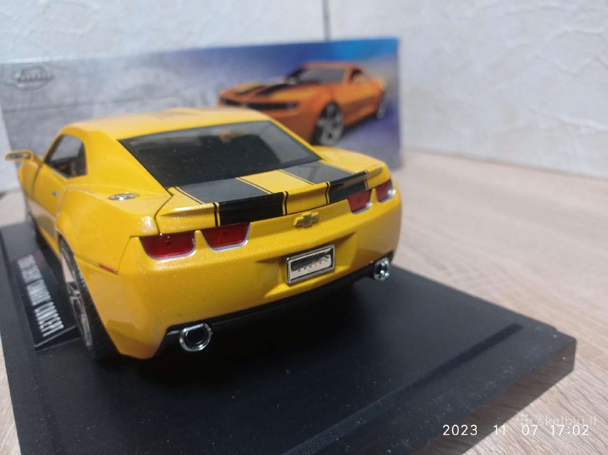 Chevi Camaro 2006m 1:18 - nuotraukos Nr. 6