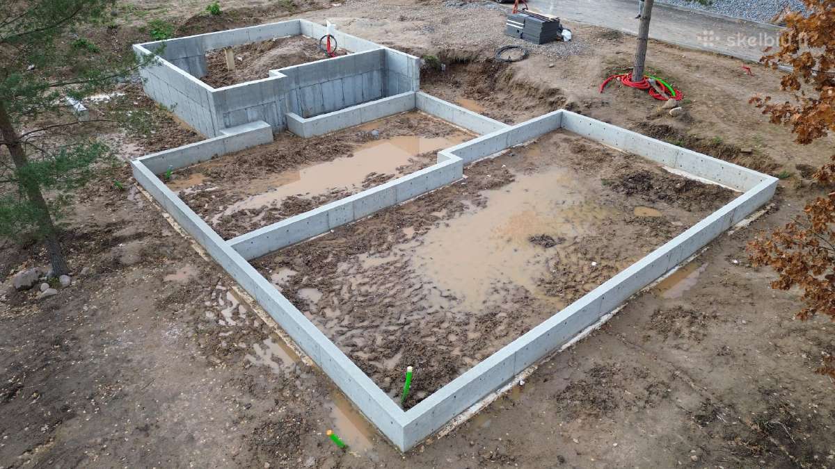 Pamatu liejimas , perdangų betonavimas , Cfa