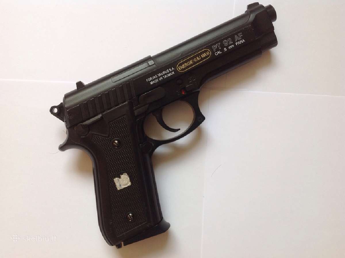 Naudotas airsoft pistoletas Taurus Pt92 vienašūvis - nuotraukos Nr. 3