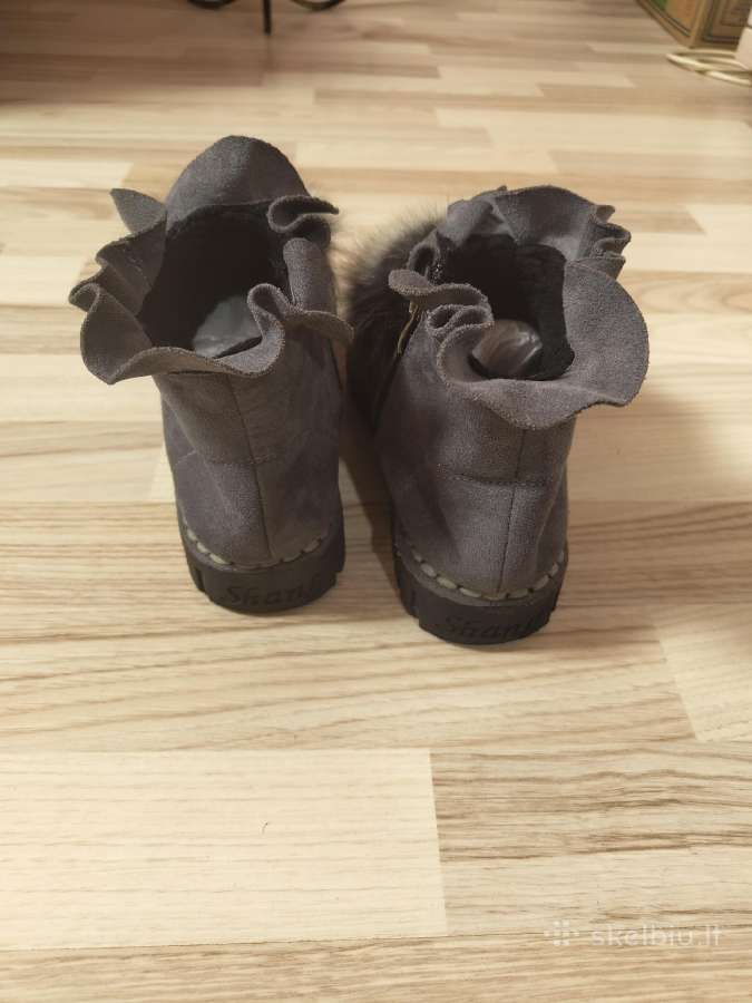 Moteriški auliniai batai Ugg - nuotraukos Nr. 4