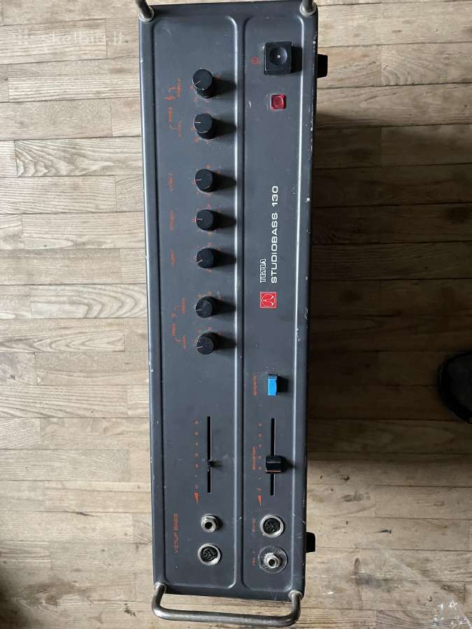 Stiprintuvas Tesla Studiobass 130
