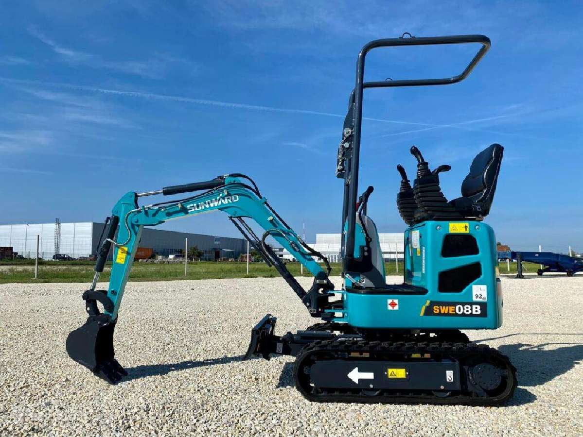1 tonos mini ekskavatorius Sunward Swe 08b