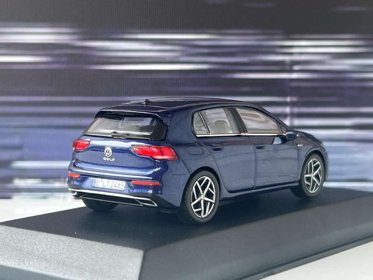 VW Golf VIII 1:43 - nuotraukos Nr. 6