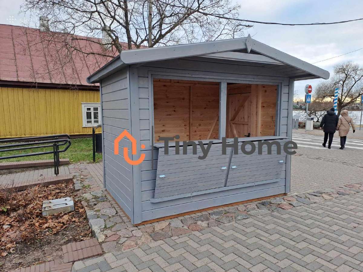 Medinis prekybinis kioskas 2x3 m.