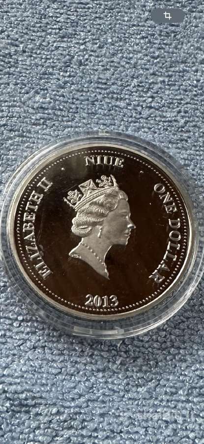 Moneta Niue 2013m. 1 dollar, cu-ni - nuotraukos Nr. 2