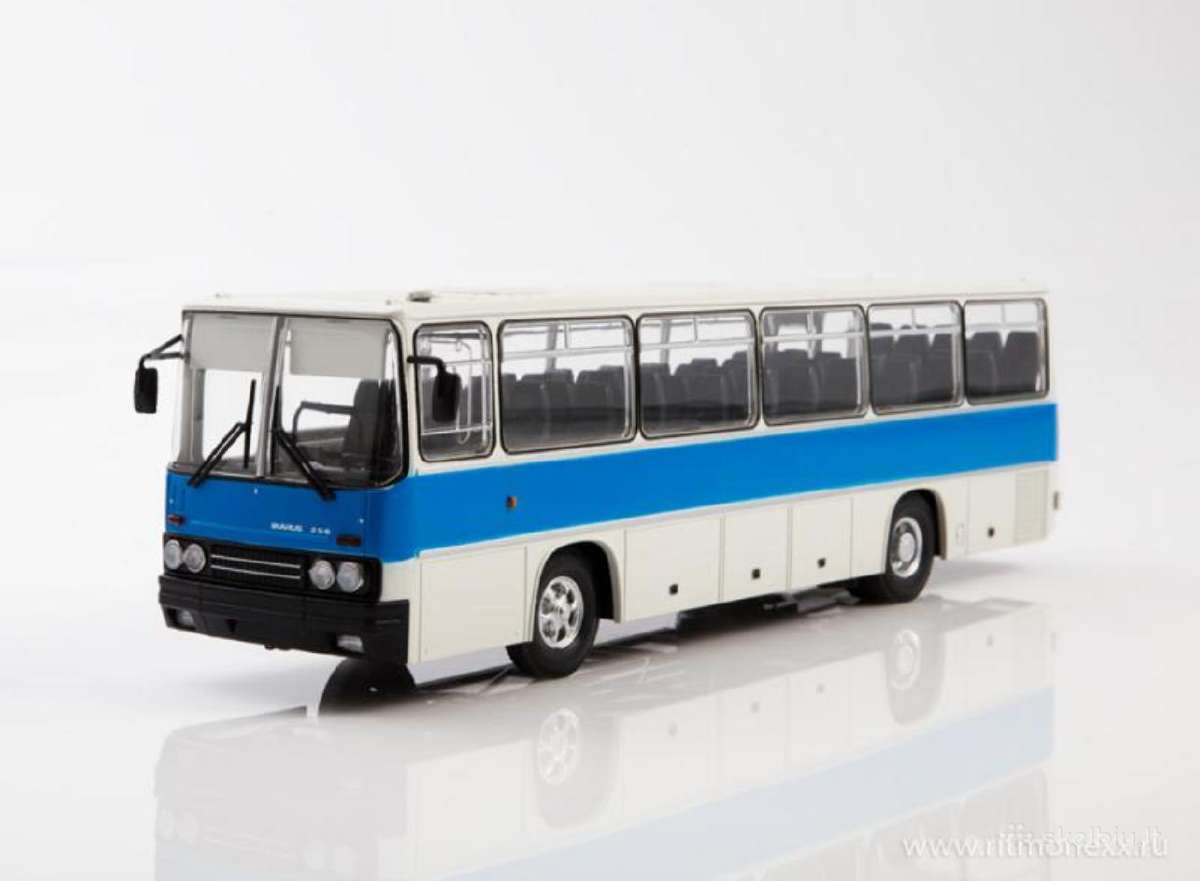 Ikarus 256