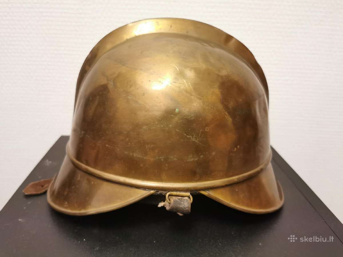 Tarpukario gaisrininko šalmas