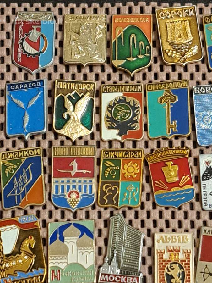 90 ženkliukų su įvairiais miestais - nuotraukos Nr. 2