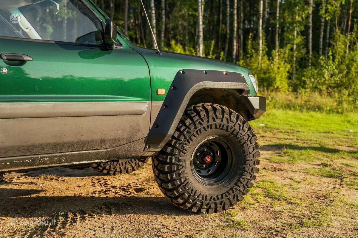 Nissan Patrol Y61 Overfenderiai - nuotraukos Nr. 6