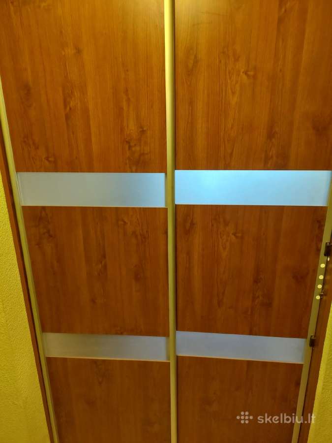 Dyrys stumdomos aukštis2.10-1.25plotis varčia 62cm