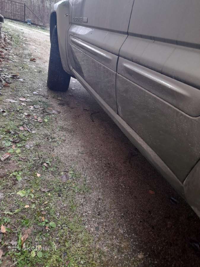 Jeep Cherokee, visureigis Renegase - nuotraukos Nr. 8