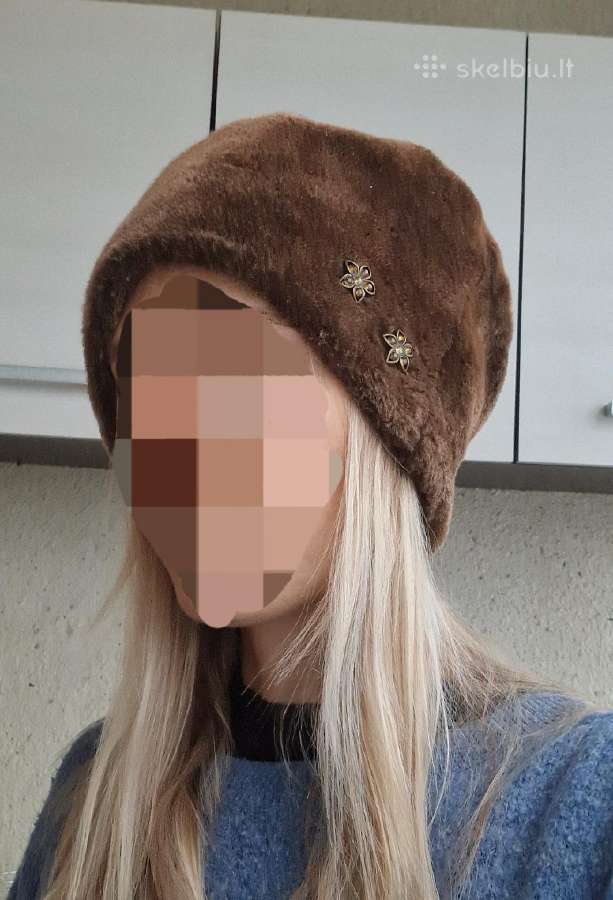 Prabangi mutoninė (avies kailio) kepurė