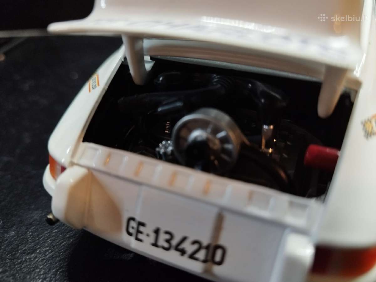 Porsche 911 1:18 - nuotraukos Nr. 5