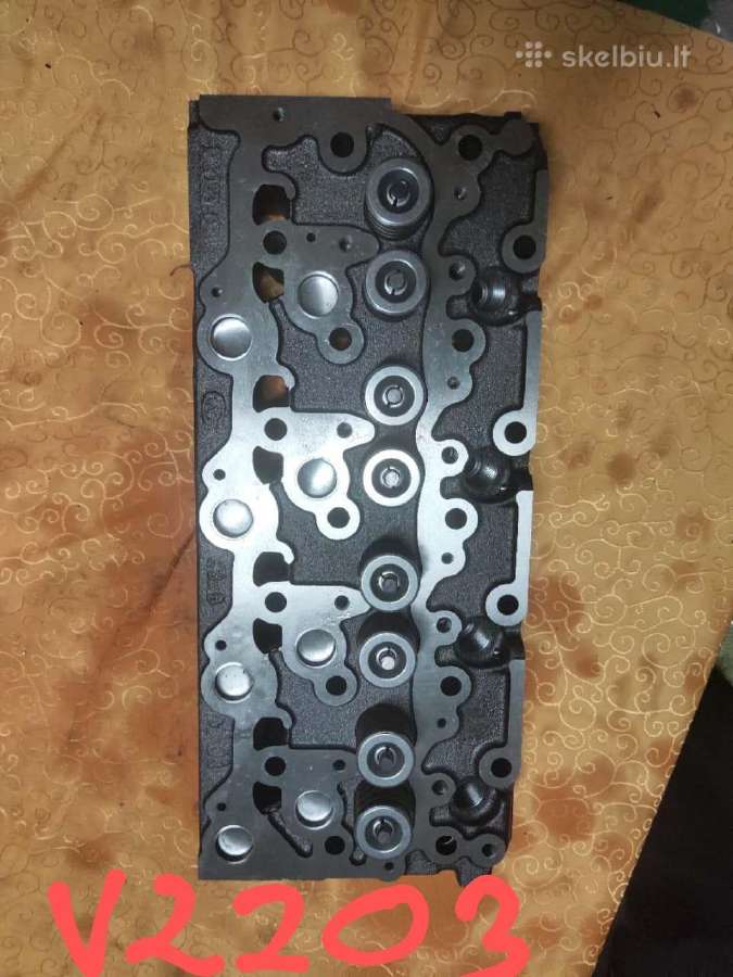 Kubota variklio v1505 galva - nuotraukos Nr. 7