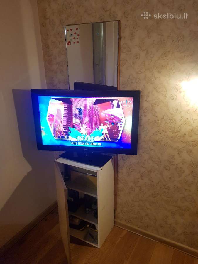 Veidrodis su spintele - nuotraukos Nr. 4