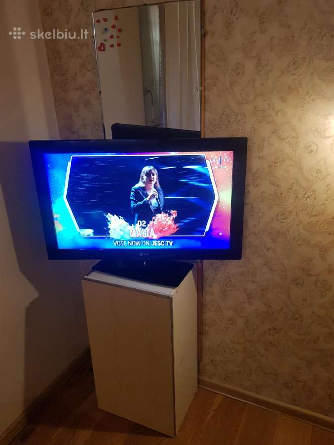 Veidrodis su spintele - nuotraukos Nr. 3