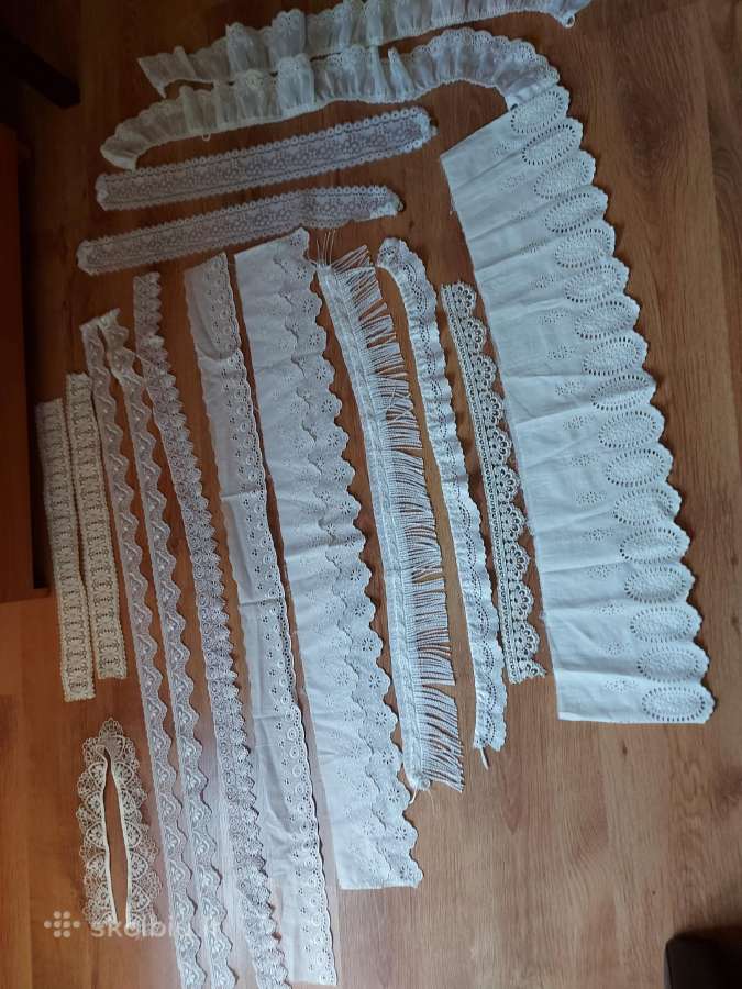 Nėriniai,uzuoladų laikikliai.kalnieriukai