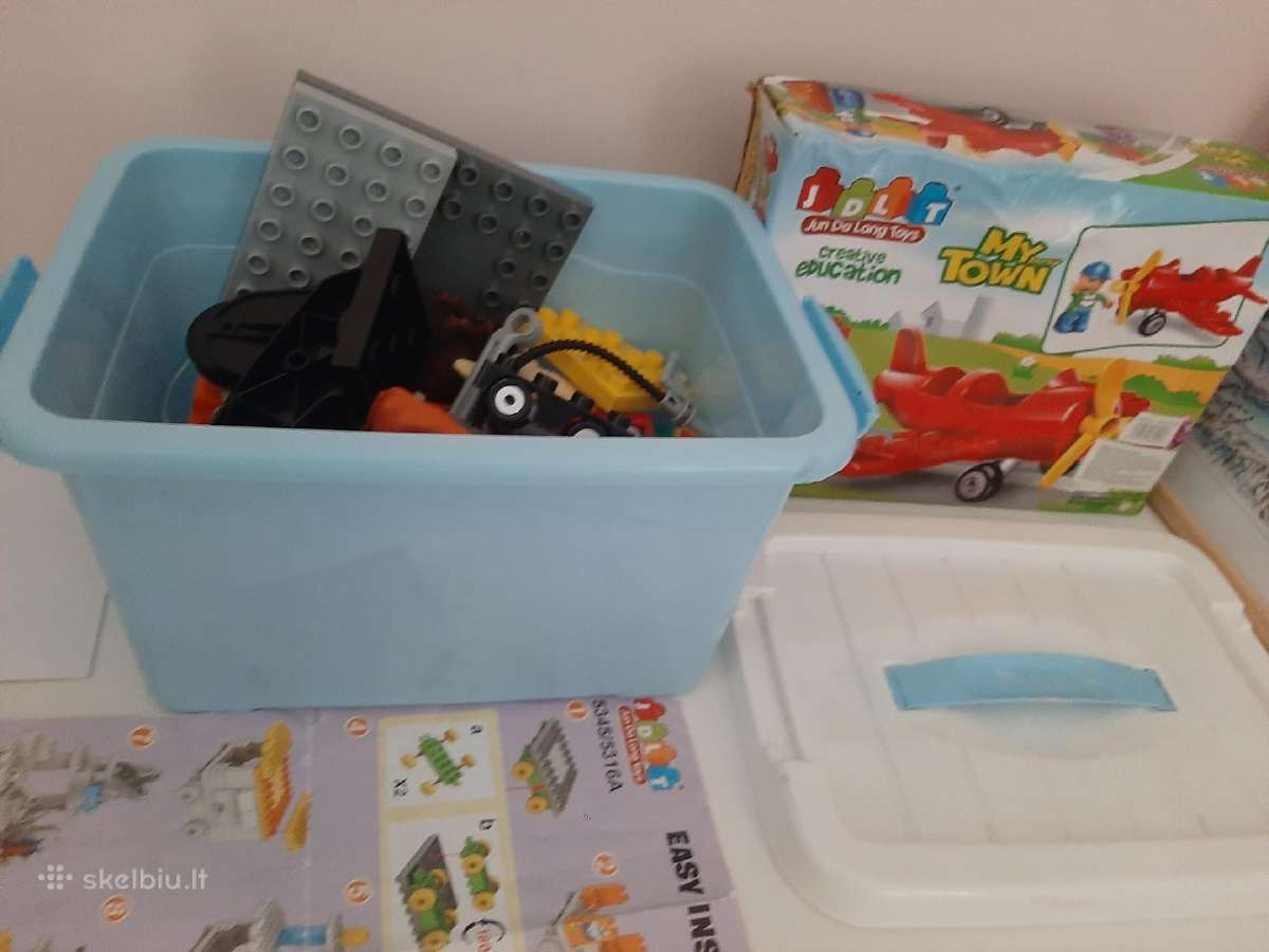 Naujas konstruktorius ir kitas visa dėžė