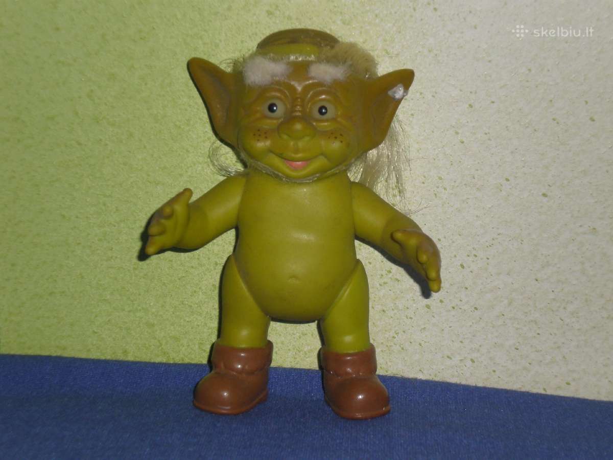 Plastikinis zalias trolis zaislas