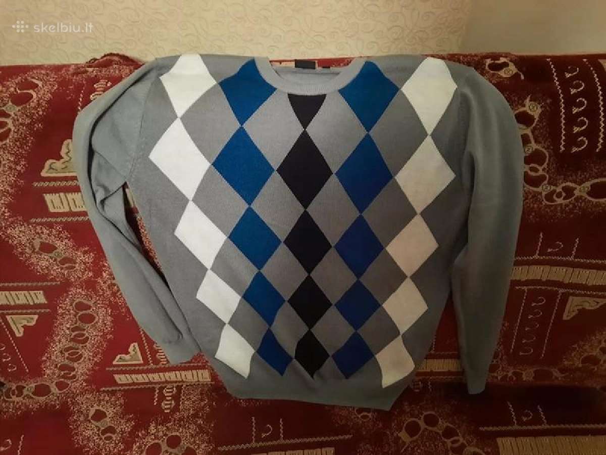 Vyriškas plonas megztinis ir šortai - nuotraukos Nr. 6