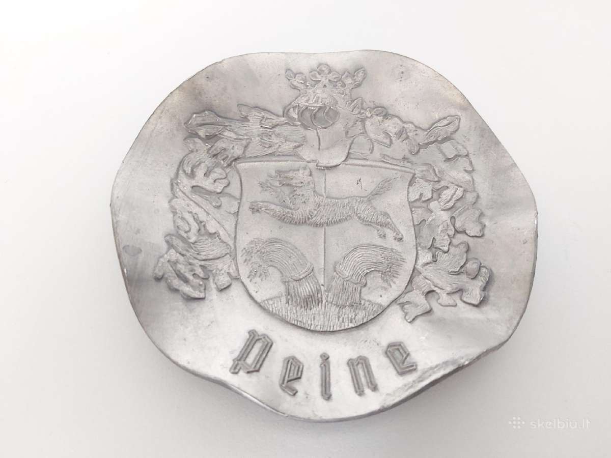 Sena metalinė peleninė