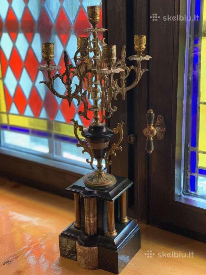 Marmuro/žalvario 5 žvakiu žvakidė