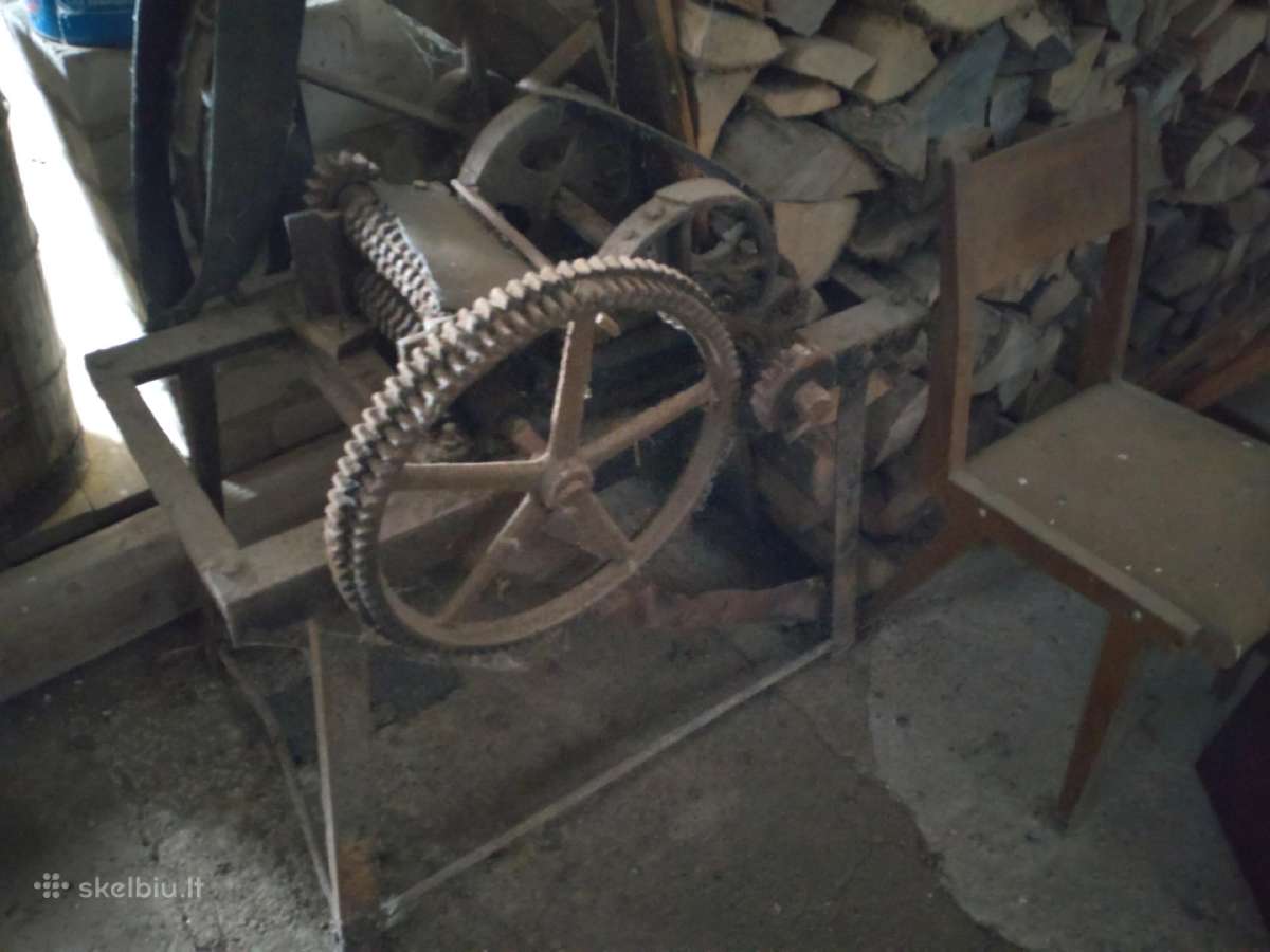 Žolės smulkintuvas Akselinė